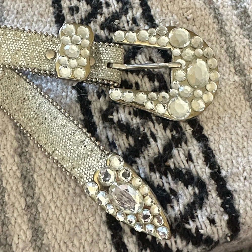 Elite, Fresno California Silver and Crystal Rhinestone Embellished Belt Size L - Picture 3 of 9